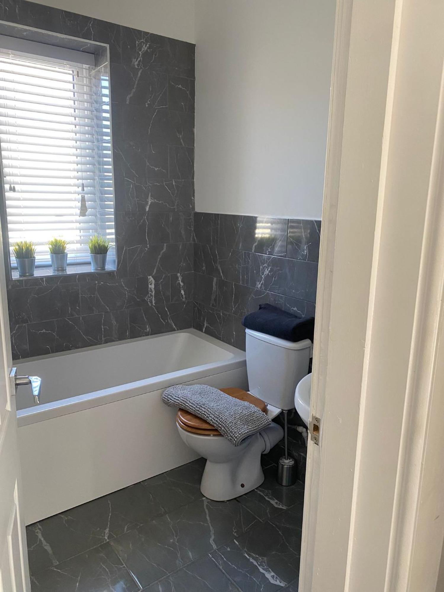 Spacious 2 Bedroom Apartment Liverpool Dış mekan fotoğraf